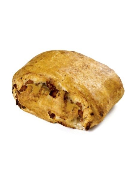 Il panino napoletano con formaggi e salumi napoletani